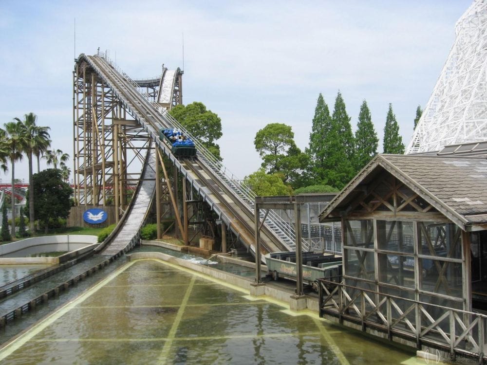 Парк Nagashima в Японії. Водні гірки