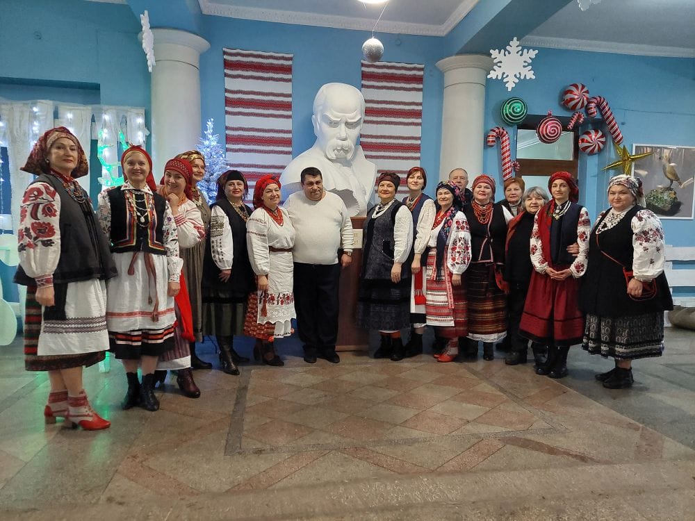 Оксана Собко : “Моя мрія, аби люди співали для себе”. Гурт "Деревичка"