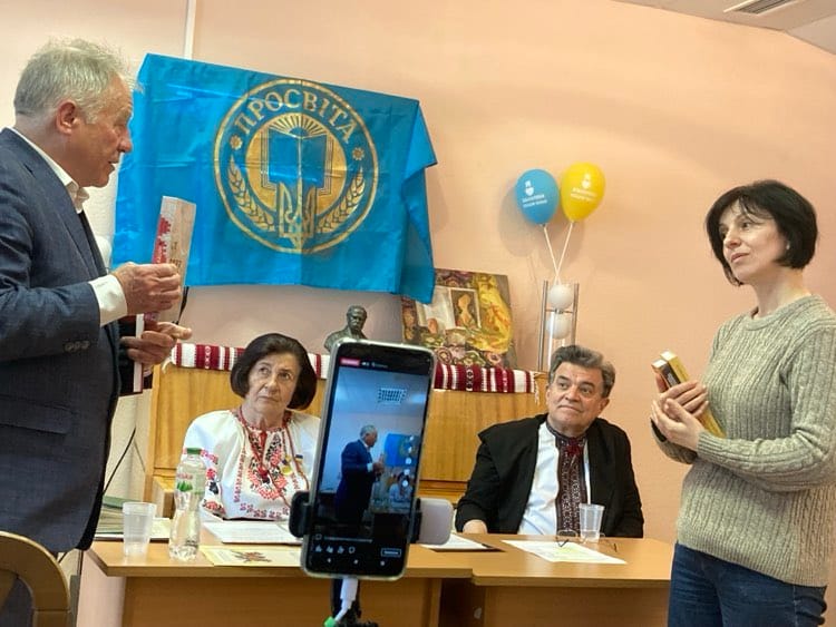 Київські просвітяни відзначили 30-річний ювілей