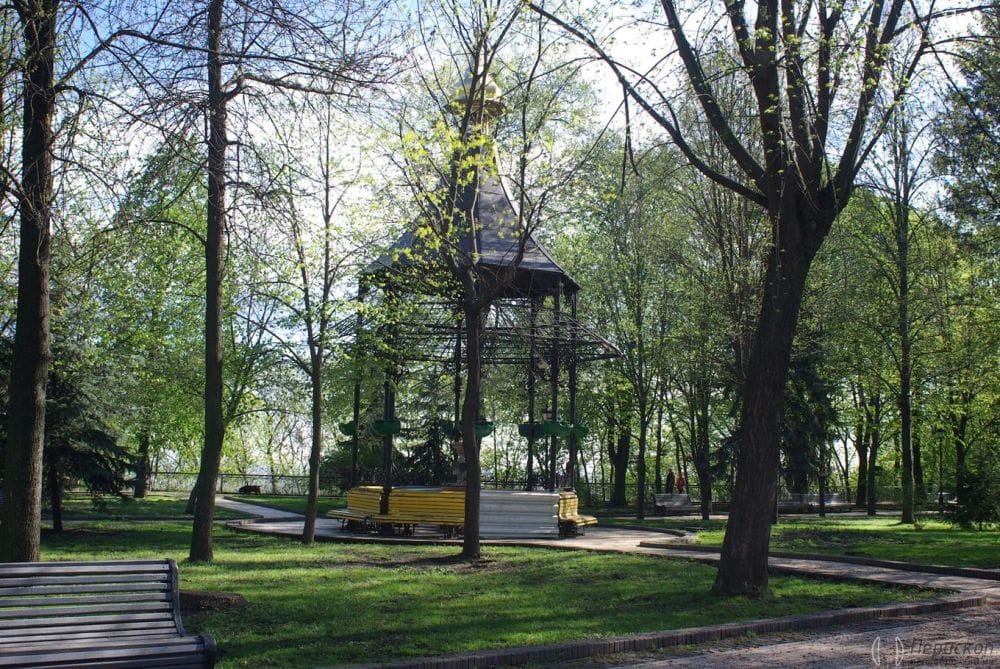 Подорож Києвом. Хрещатий та Маріїнський парк