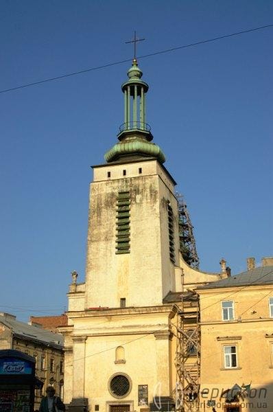 центр Львова церква