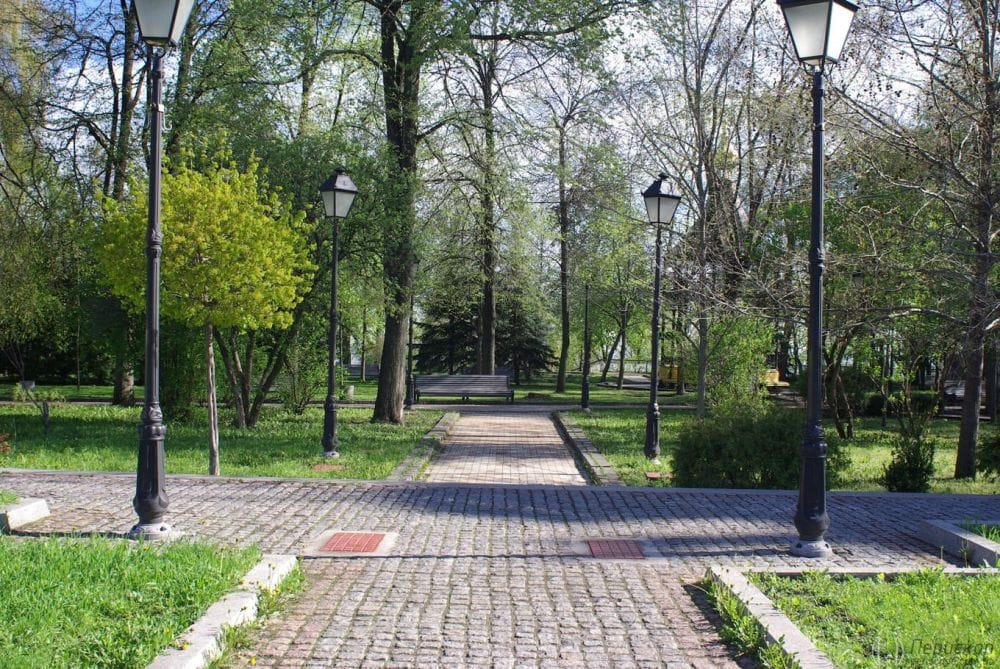 Подорож Києвом. Хрещатий та Маріїнський парк