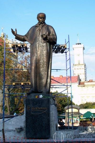 Львів. Пам'ятник Тарасу Шевченку