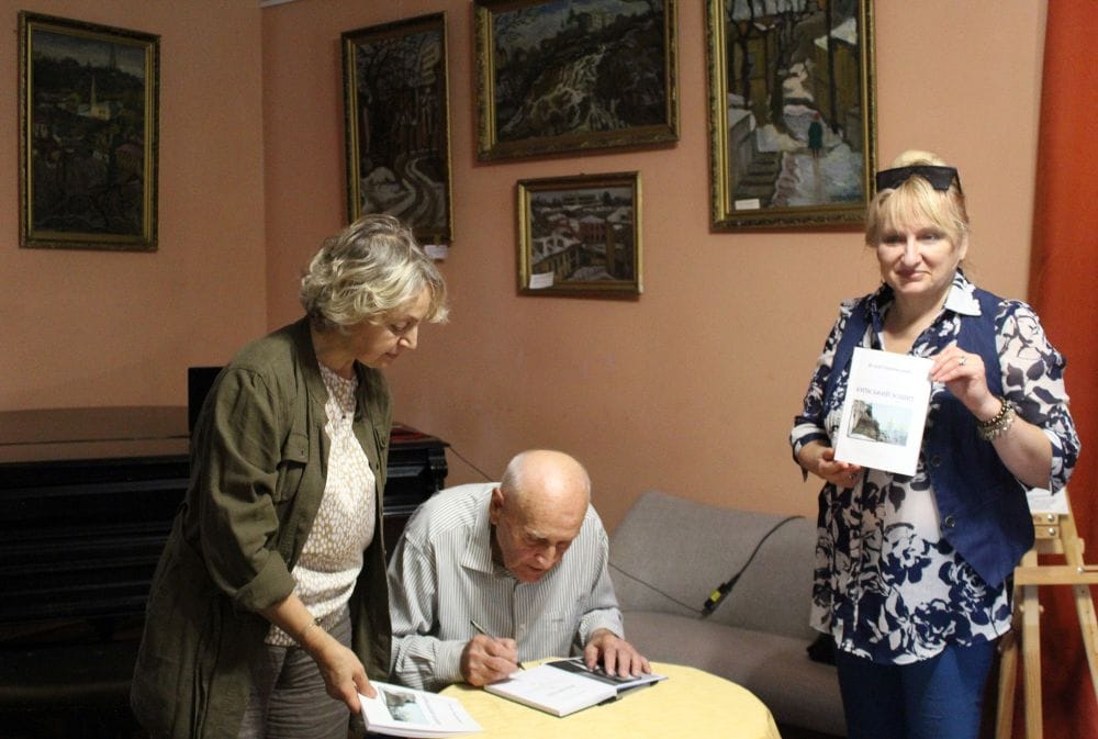 Голос Сходу – Віталій Павловський