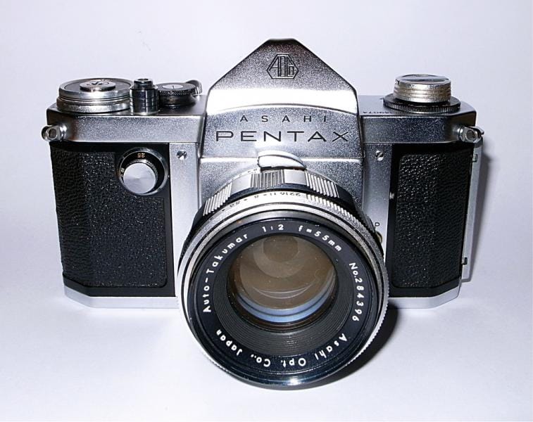 Asahiflex I. Перша японська камера SLR.