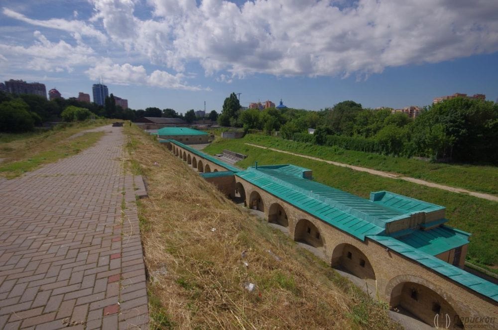 Другий ешелон укріплень.