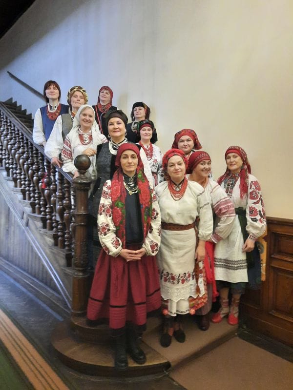 Оксана Собко : “Моя мрія, аби люди співали для себе”. Гурт "Деревичка"