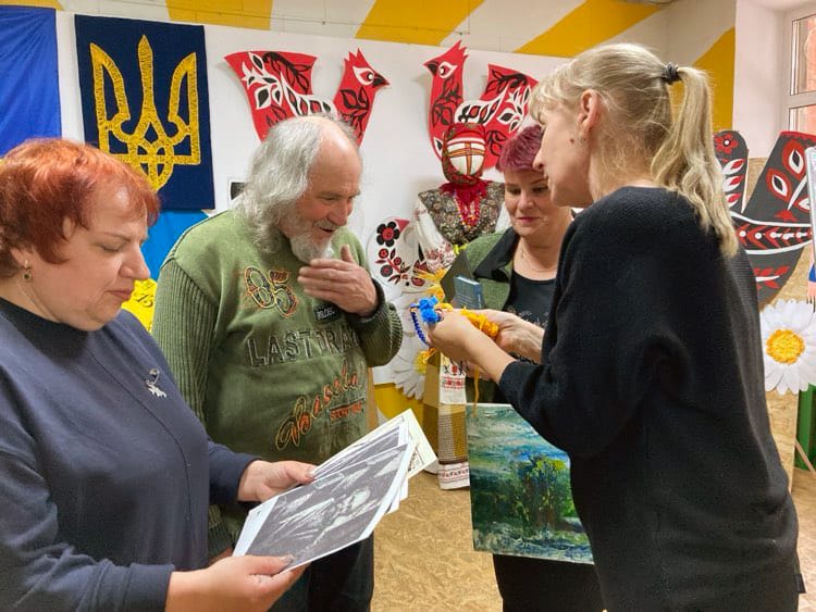 Просвітництво в дії: народний художник України Валерій Франчук і діти