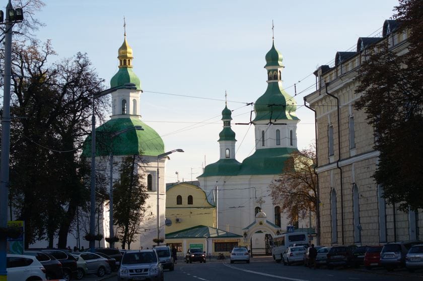 Вечірня прогулянка Києво-Печерською Лаврою