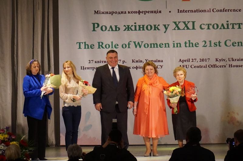 Гостей та учасників конференції привітав радник Президента України Олег Олександрович Медведєв.