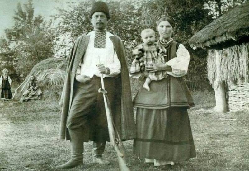 Молода родина, Чернігівщина. 1916 рік.