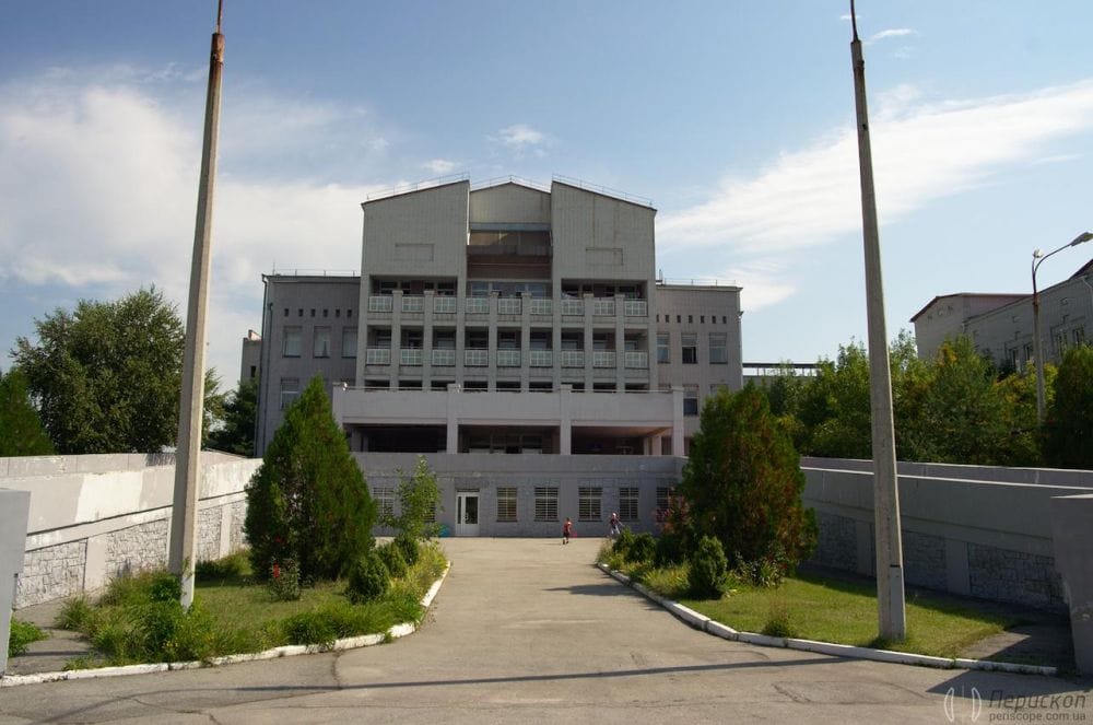Будівля дитячого осередку.