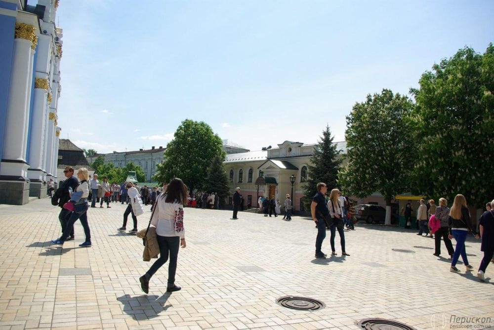 На території монастиря