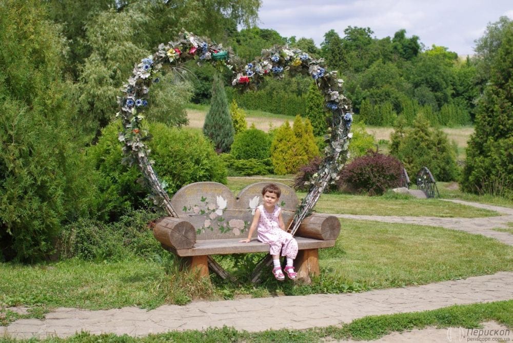 Принаймні декілька фотографів знімали фотосесії.