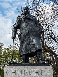Черчилль і Гітлер: історія протистояння. Пам'ятник Черчеллю