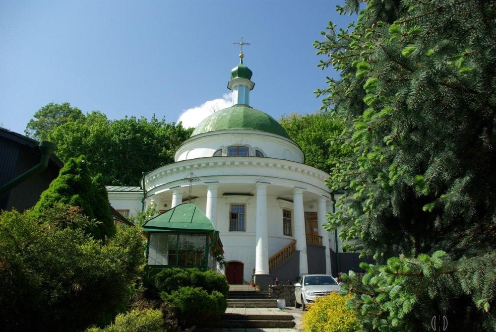 Воскресенська церква