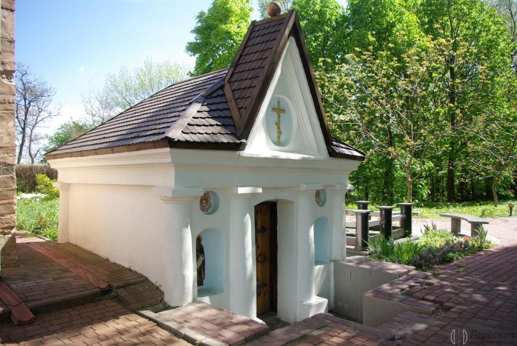 Монастирська каплиця.