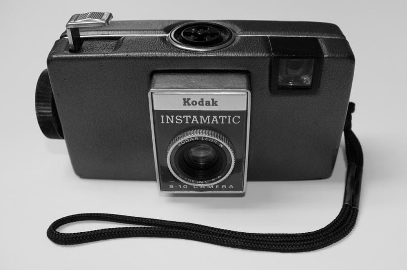 Kodak випускає Instamatic