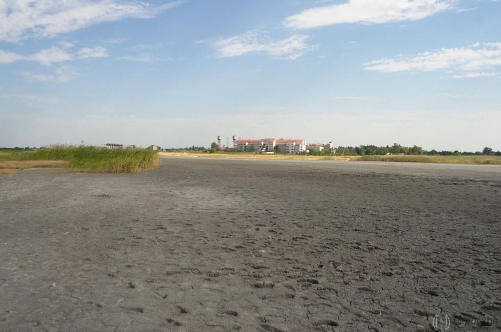 А це вид на лікарню, порівняйте з першим і буде ясно як далеко