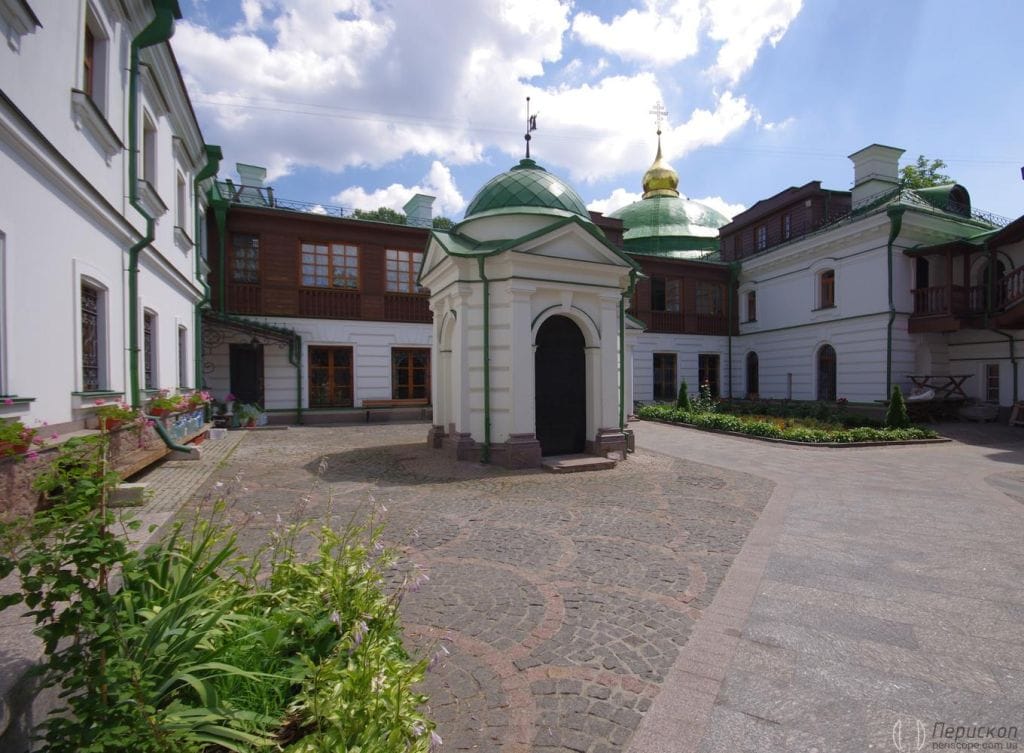 Ось весь Введенський монастир.