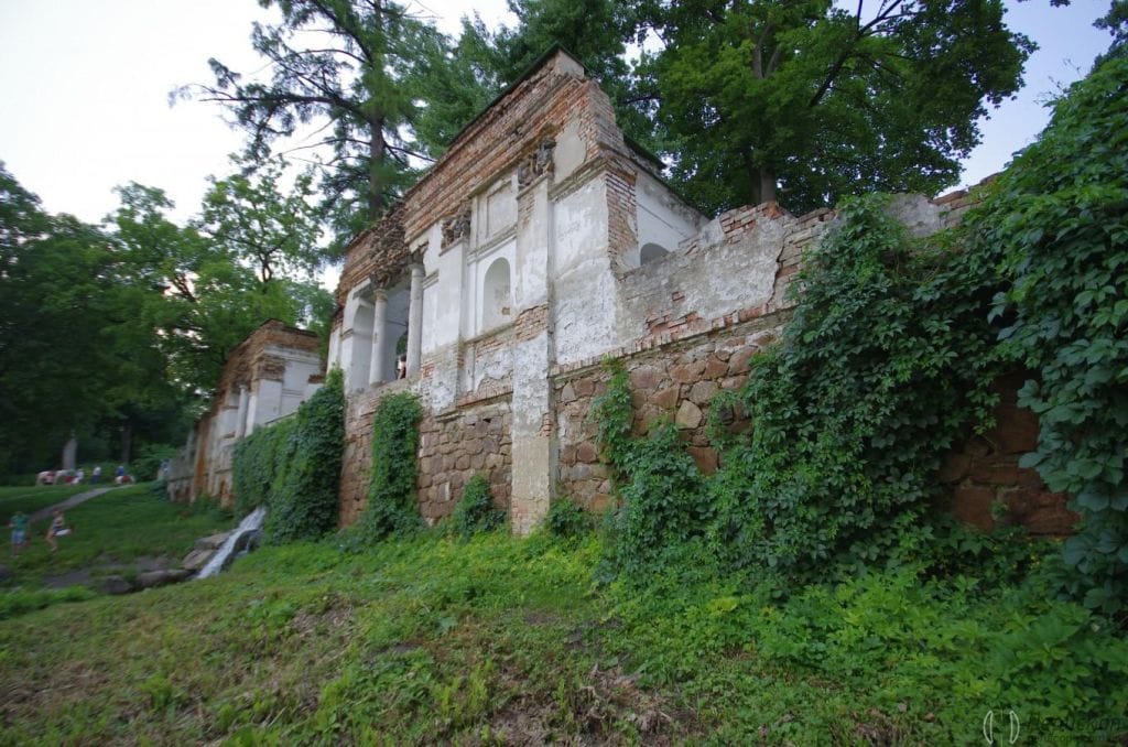 «Аустерія» або «Руїна» палацовий комплекс