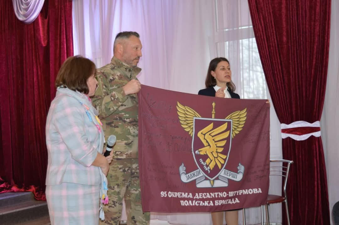 Учасники АРТ-ЧЕЛЕНДЖУ "Українські світочі. Василь Симоненко"