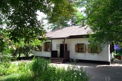 Хата на Пріорці. Меморіальний музей Тараса Шевченка
