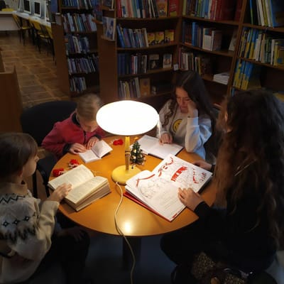 У Національній бібліотеці України для дітей завершилася програма затишних зимових читань «З книгою тепліше!»