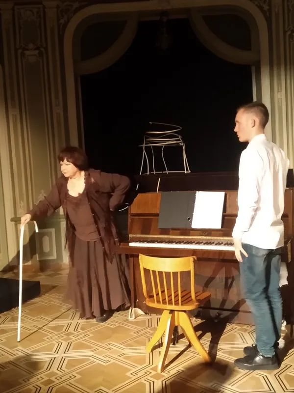 Таємниця Шопена: Магія Звуків у Виконанні Лариси Кадирової