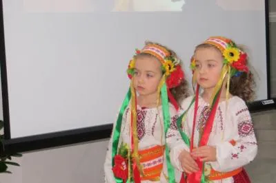 Зразковий театр пісні «Ладоньки» зустрічає десяту весну