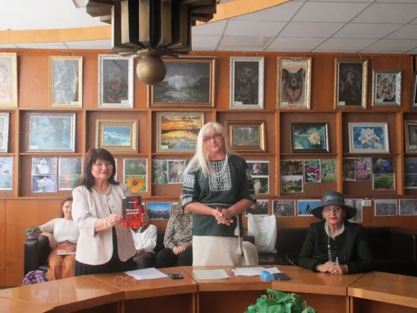 Поетичний перформанс Клавдії Дмитрів