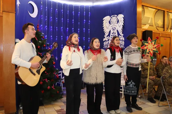 Колядують зорі на Різдво Христове. Різдвяні зустрічі у бібліотеці