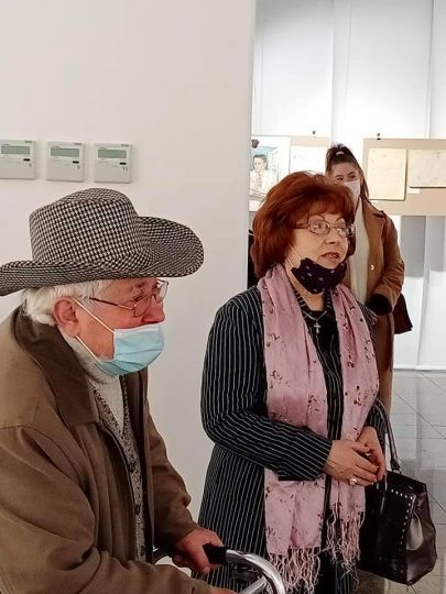 Єфремова з Прядко на виставці